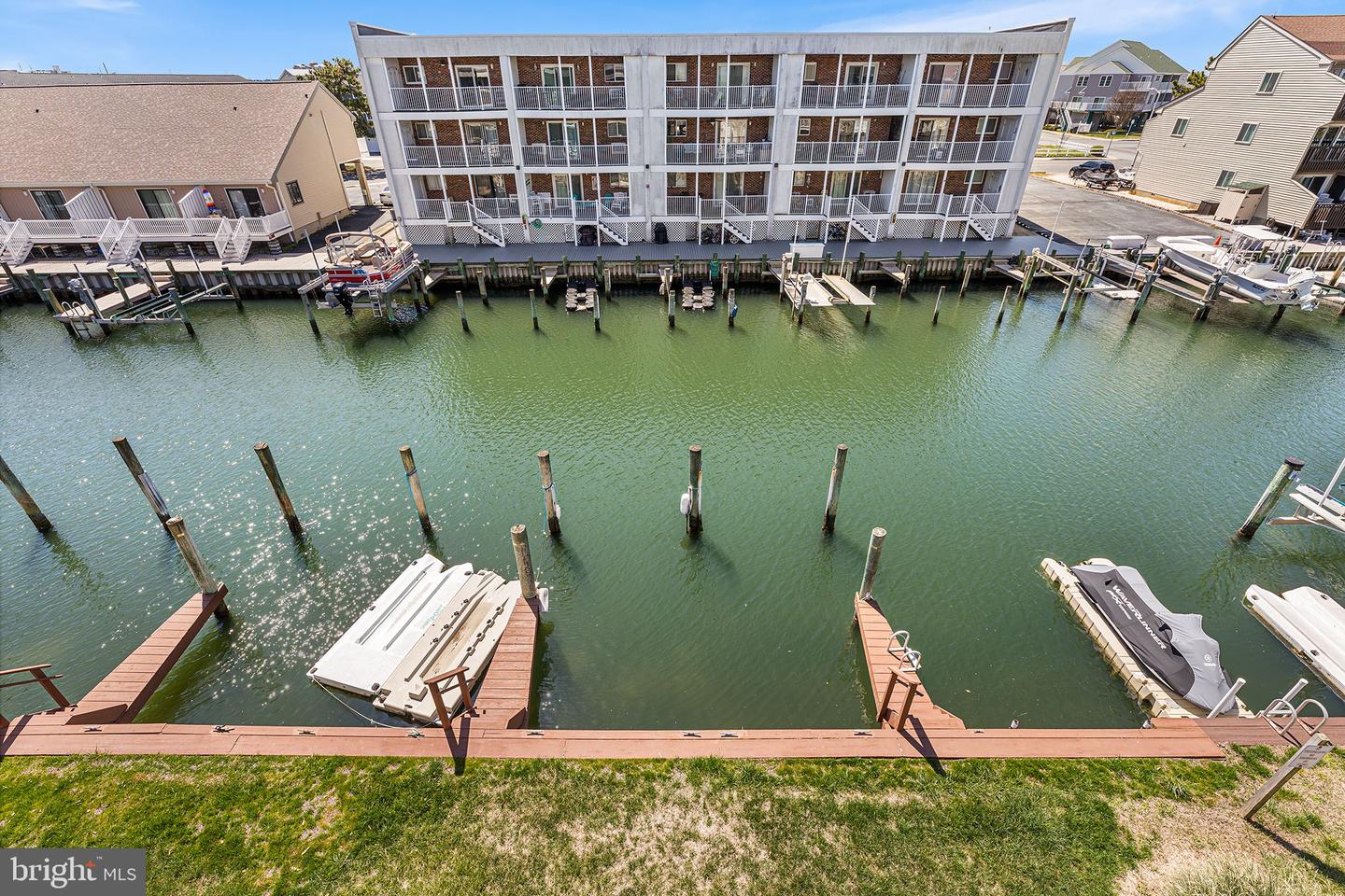 615 Salt Spray Rd #3e Property Photo 5