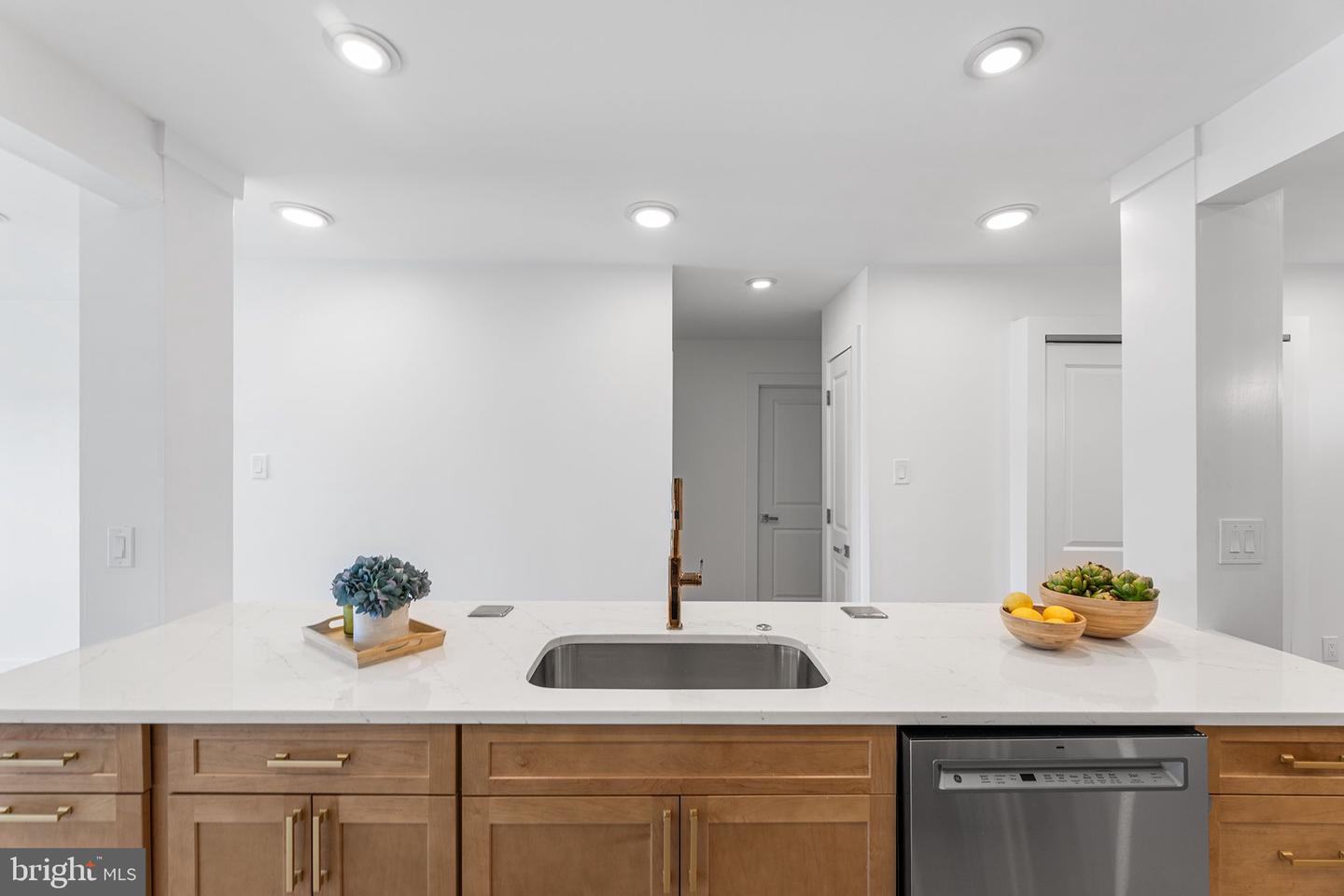 615 Salt Spray Rd #3e Property Photo 13