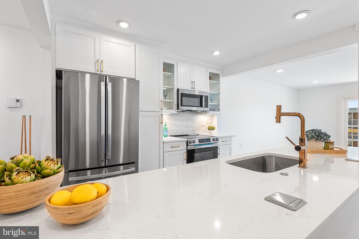 615 Salt Spray Rd #3e Property Photo 14
