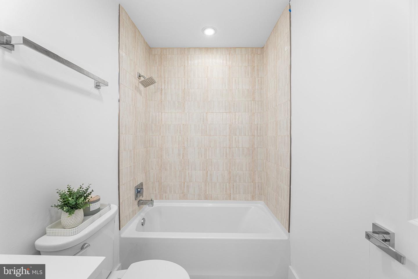 615 Salt Spray Rd #3e Property Photo 29