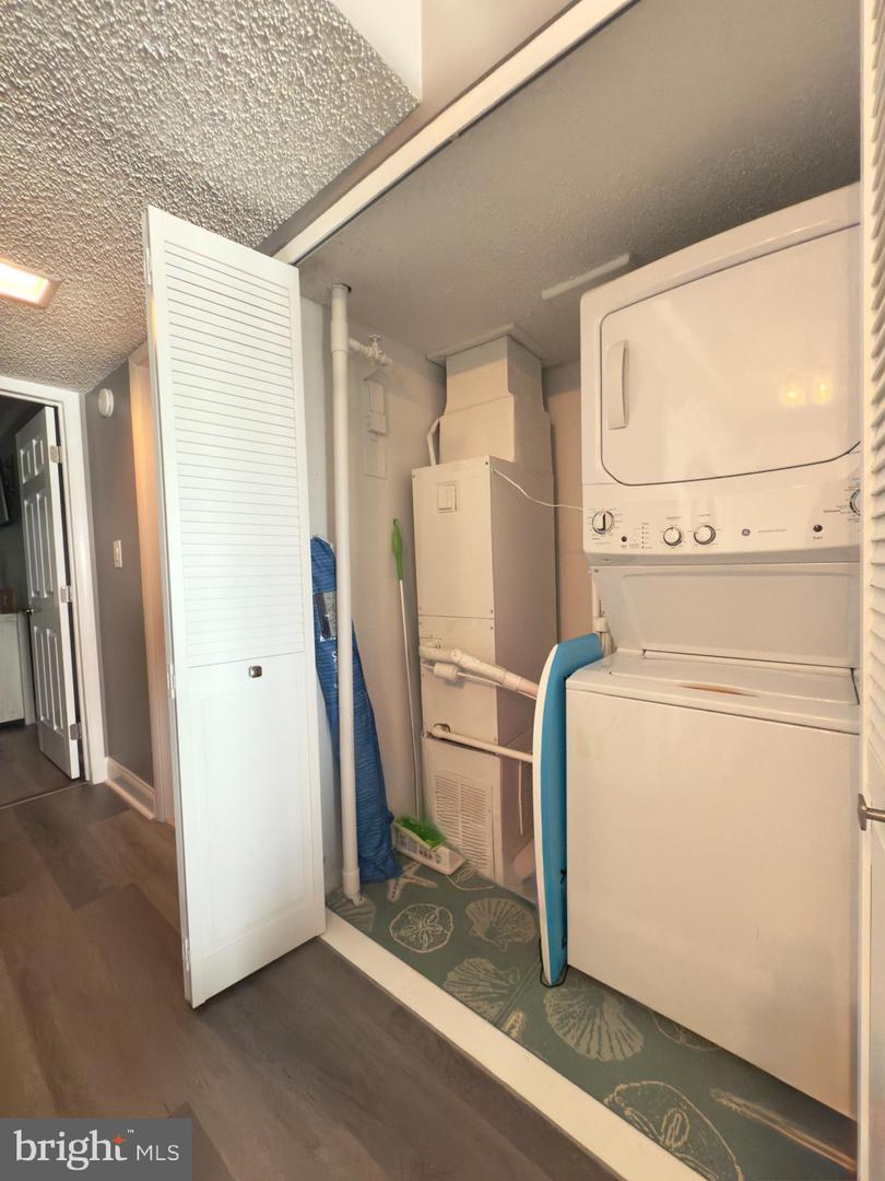 205 Somerset St #b308 Property Photo 24