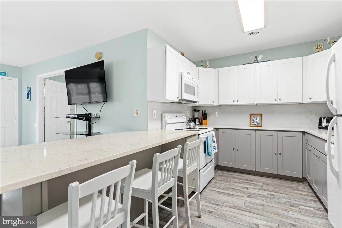 14409 Lighthouse Ave #6 Property Photo 7