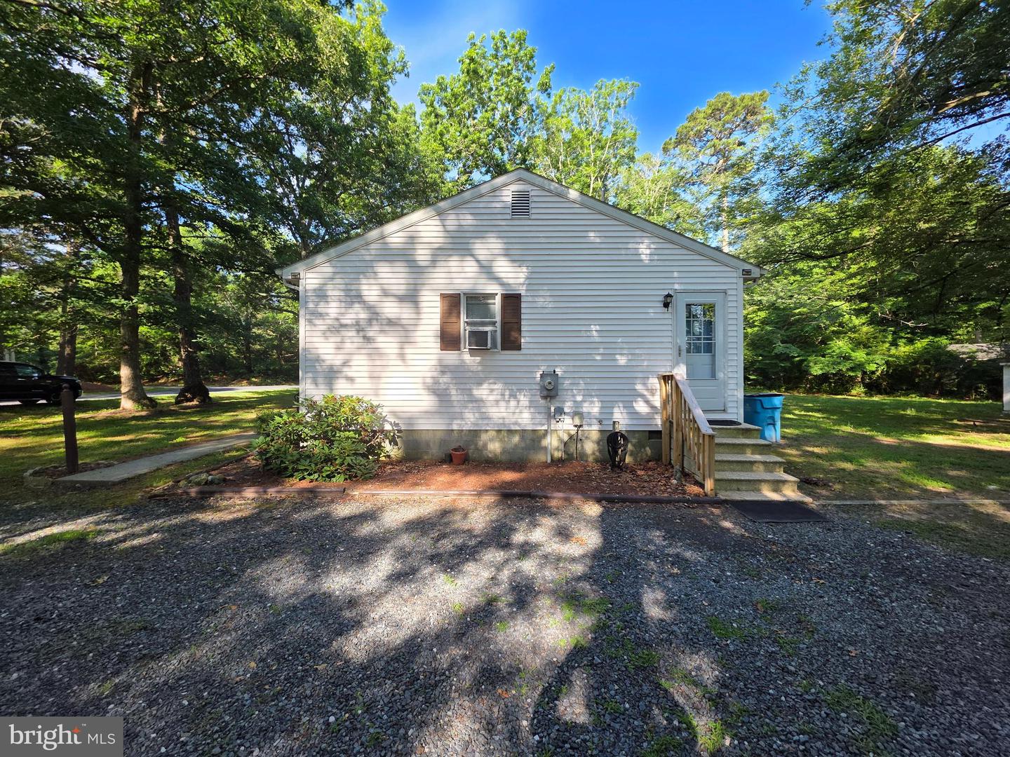 5529 Princess Way Property Photo 3