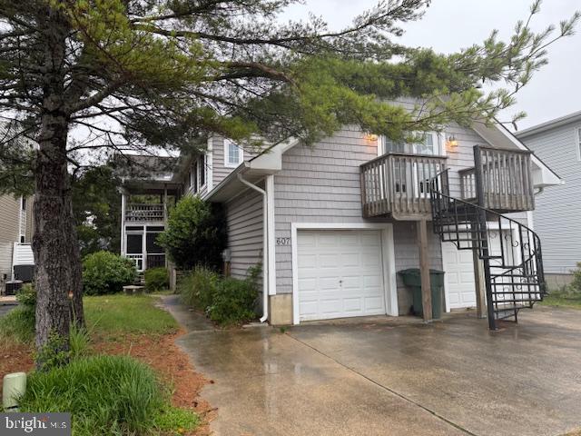 607 Seaweed Ln Property Photo 1