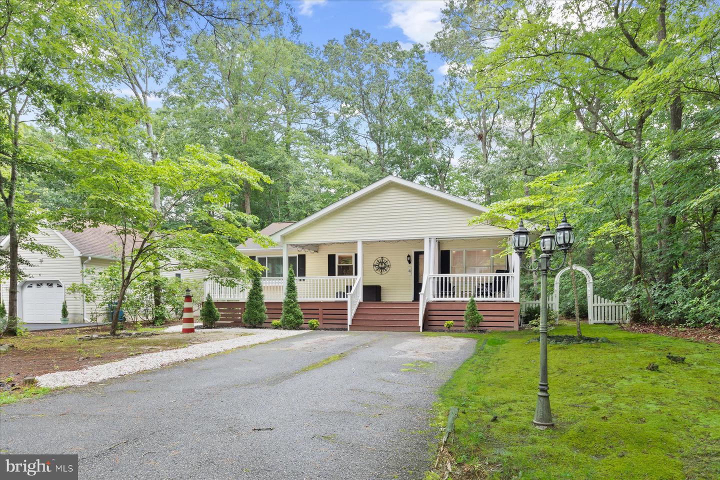 4 Poacher Property Photo 1