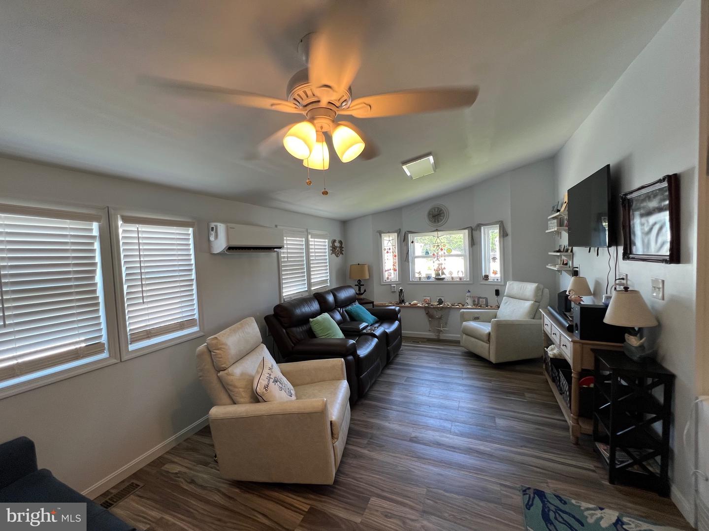 8566 N Longboat Way Property Photo 7