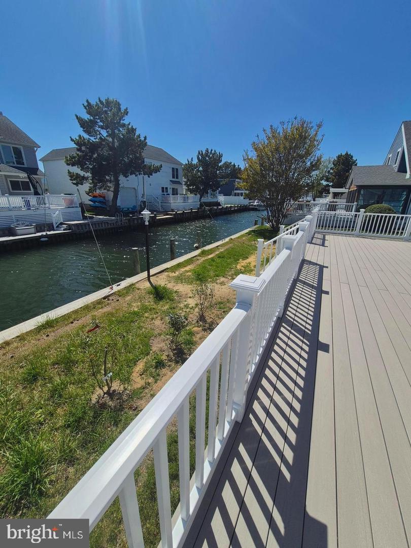 157 OLD WHARF RD Property Photo 1