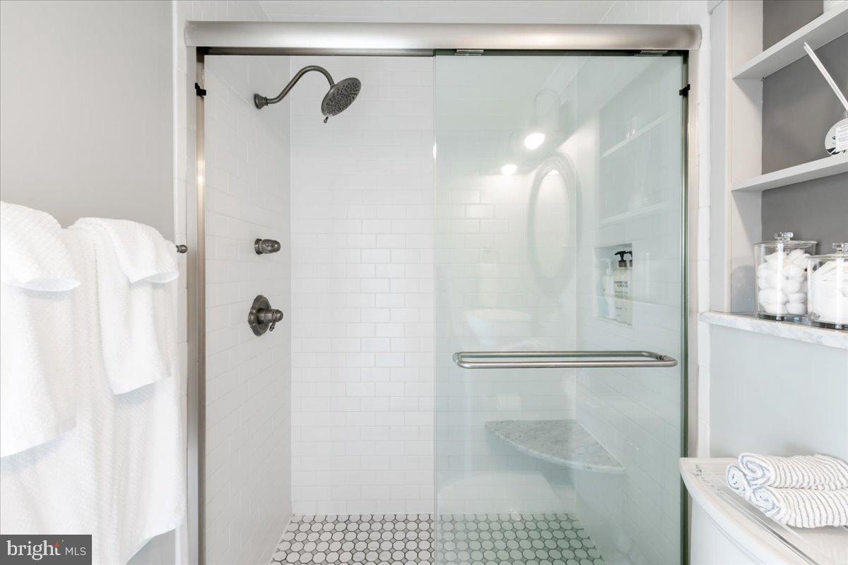 401 14th St #1 Property Photo 57
