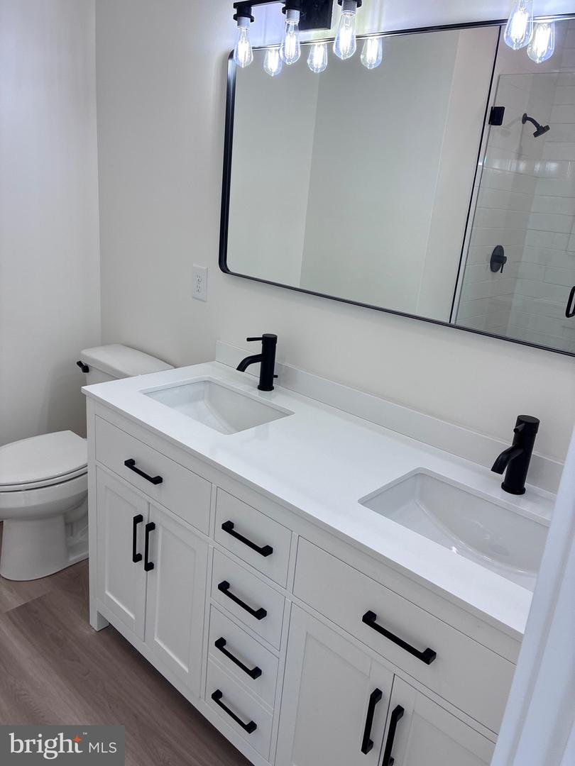 14 142 St Property Photo 10