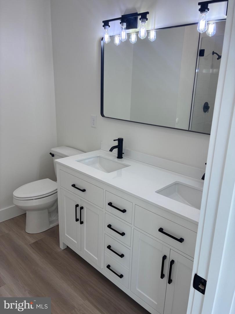 14 142 St Property Photo 25
