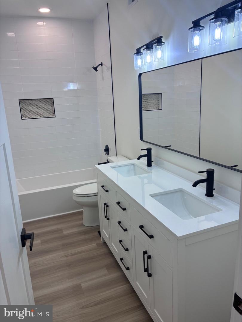 14 142 St Property Photo 27
