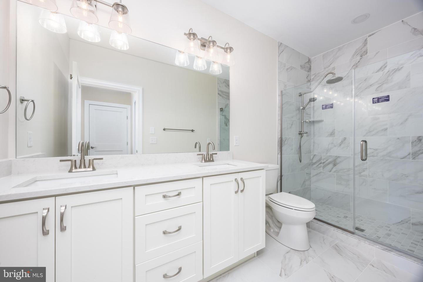 1505 Saint Louis Ave #301 Property Photo 10
