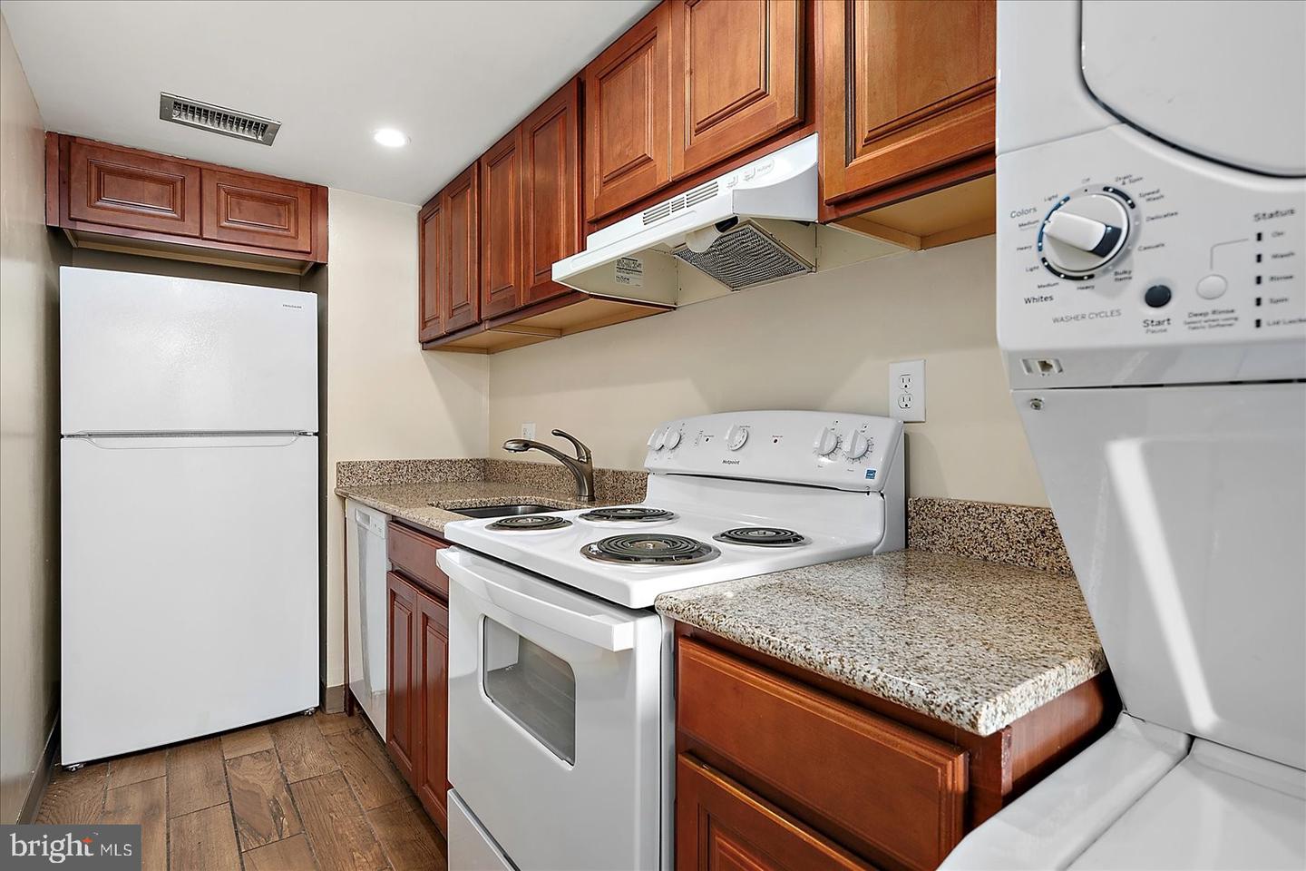 7 136th St #n405 Property Photo 7