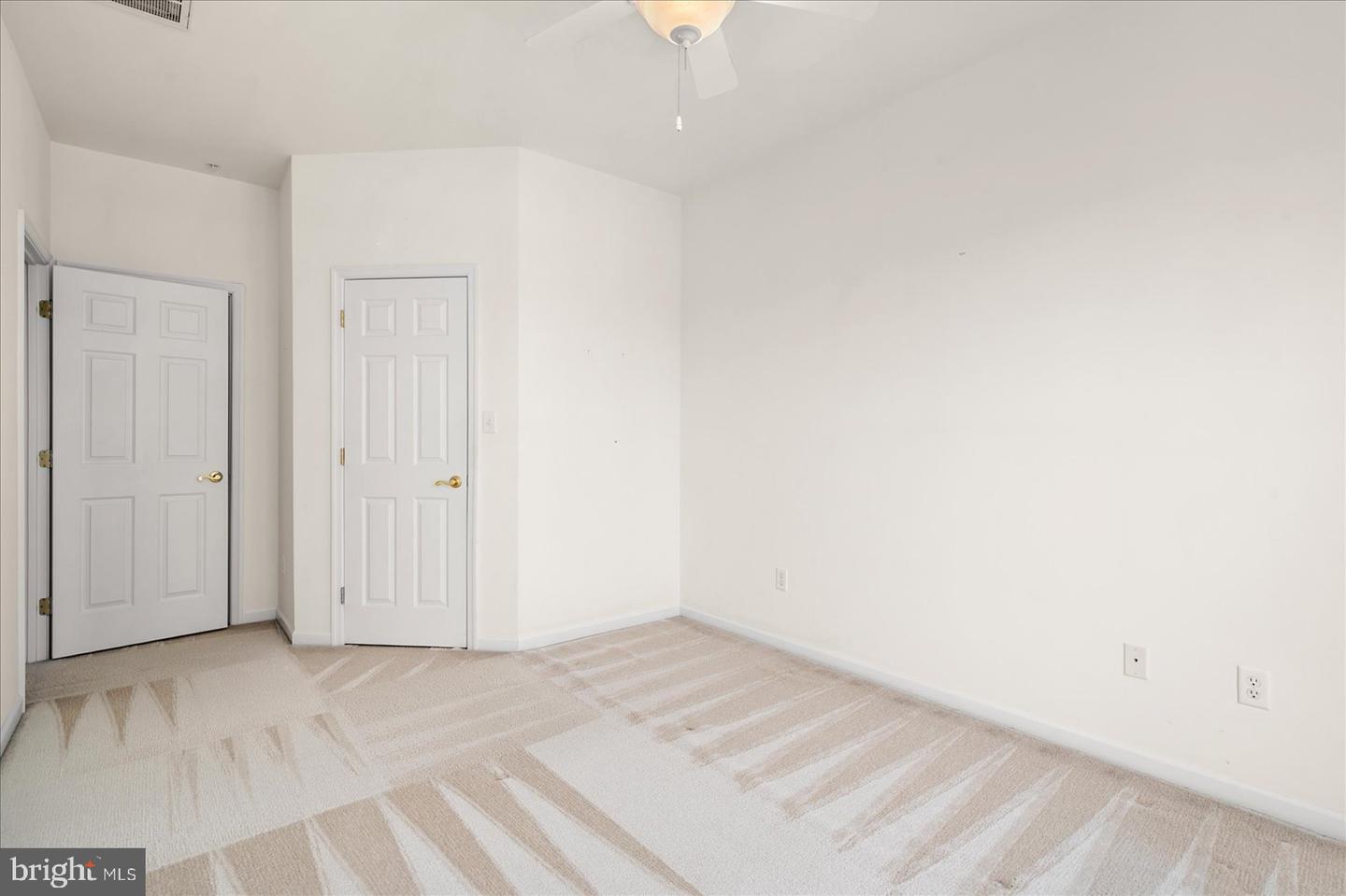 400 Williams St #12 Property Photo 29