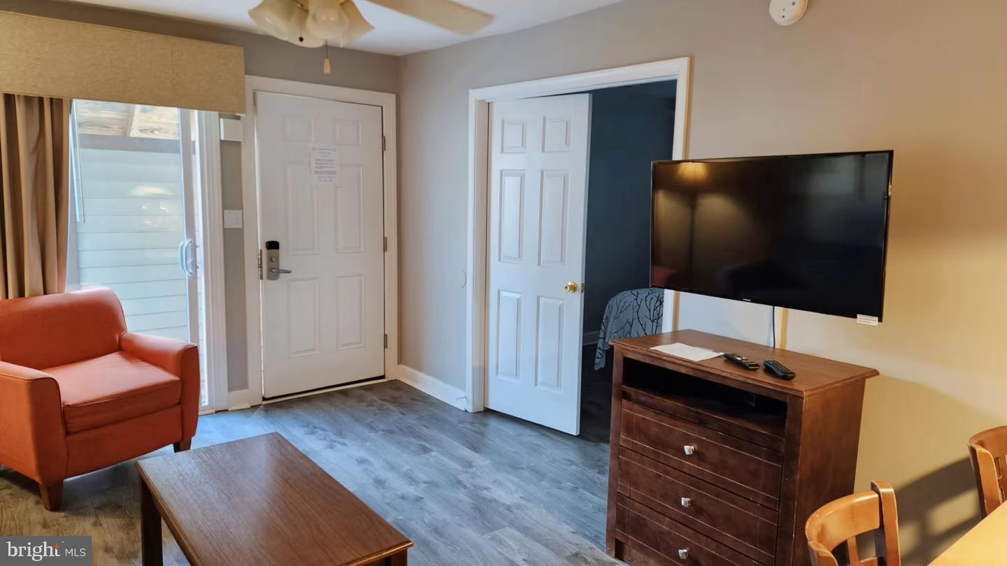 105 Edward Taylor Drive #unit #224 Week # 35 Property Photo 9