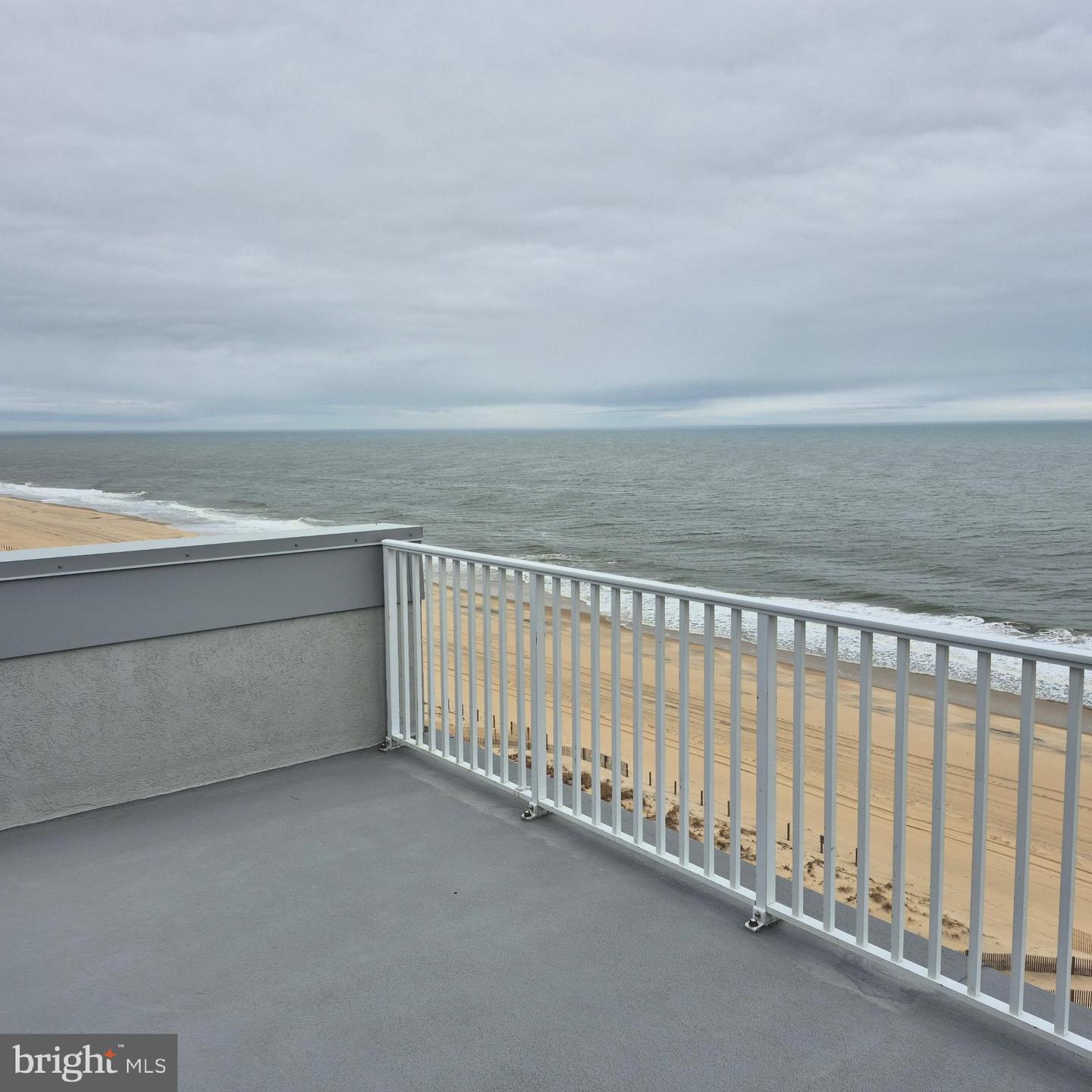 8203 Atlantic Ave #ph8 Property Photo 3