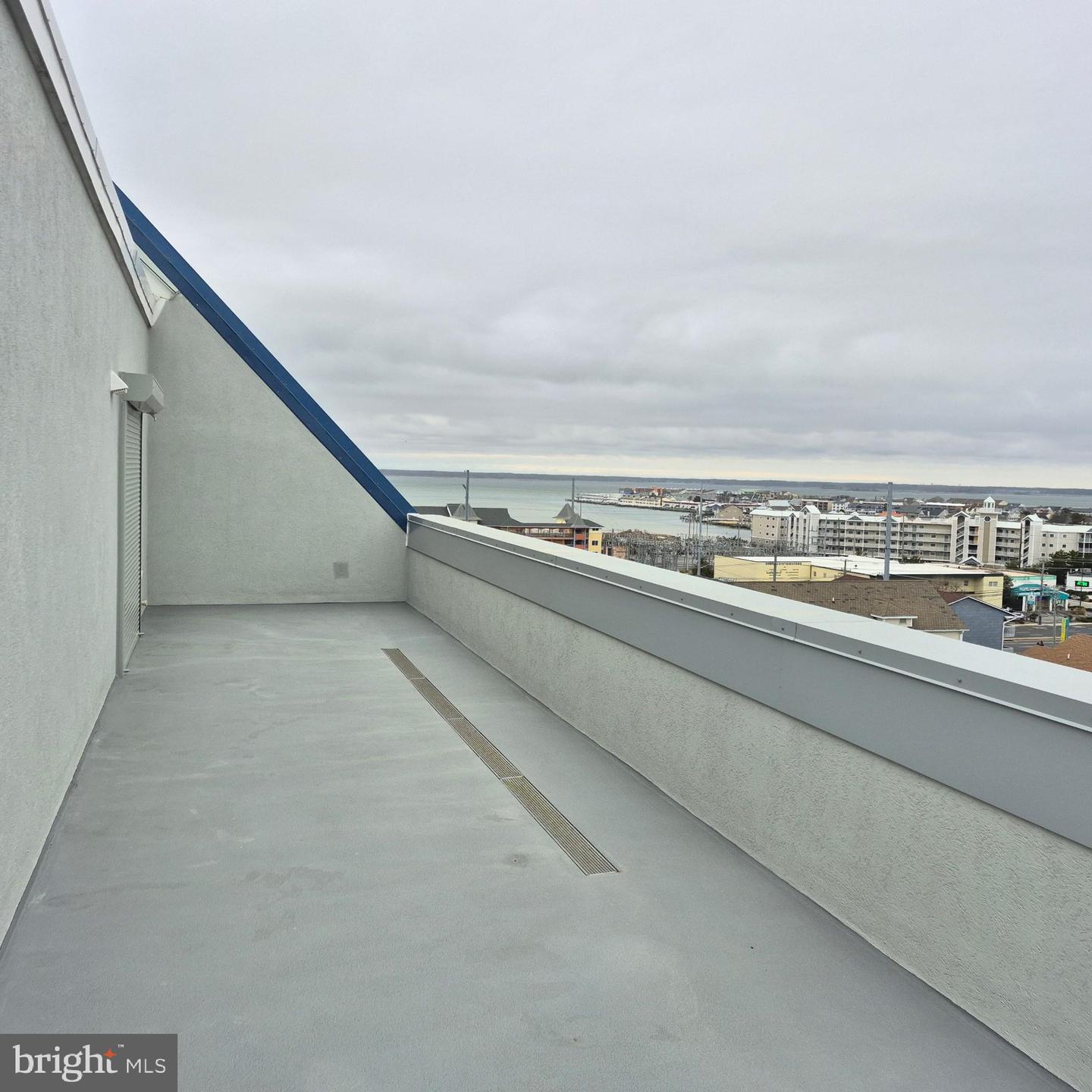 8203 Atlantic Ave #ph8 Property Photo 7
