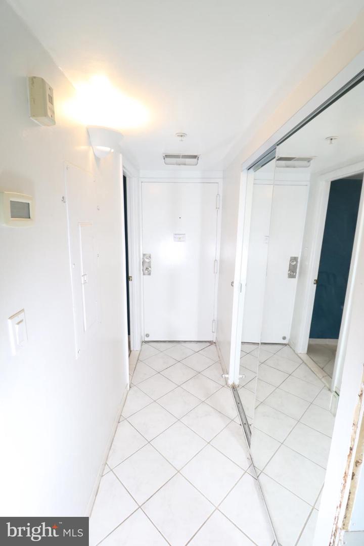 8203 Atlantic Ave #ph8 Property Photo 21