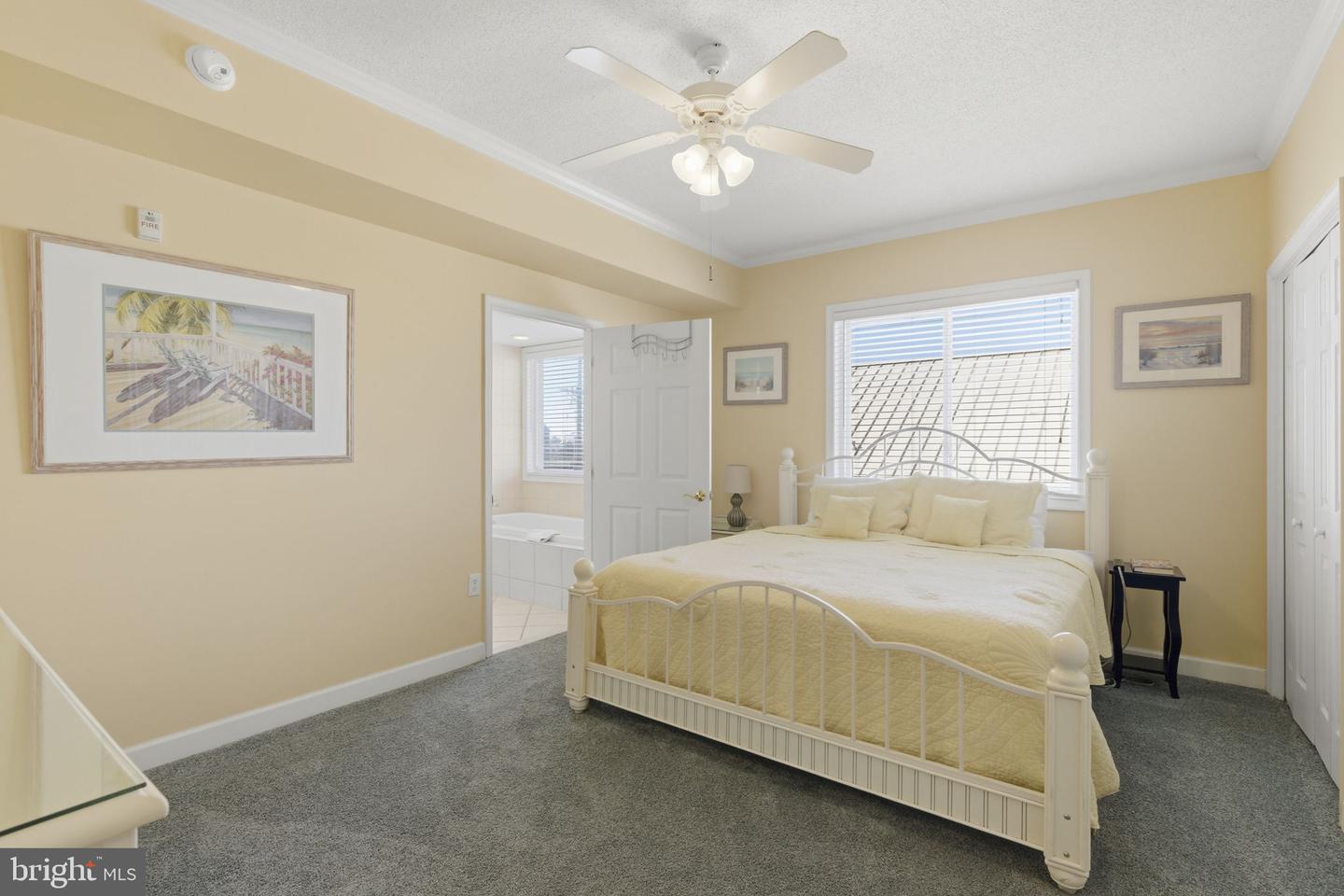 12 92nd St #204 Property Photo 17