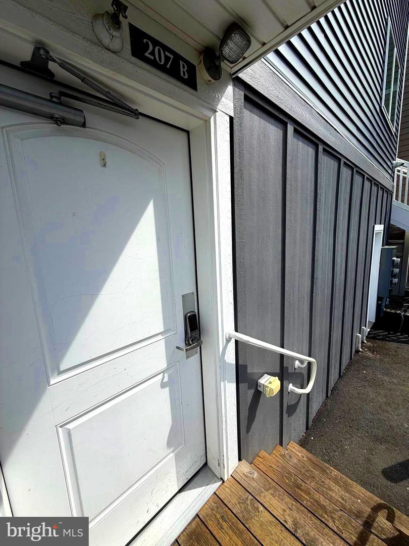 207 Saint Louis Ave Property Photo 7