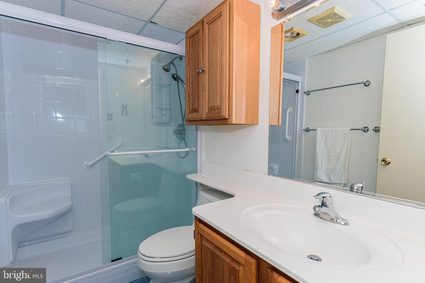 5 77th St #204 Property Photo 11