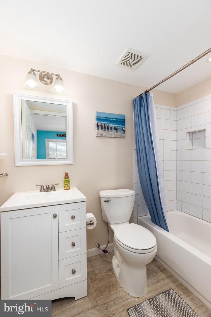 12702-127th Coastal Hwy #201 Property Photo 17