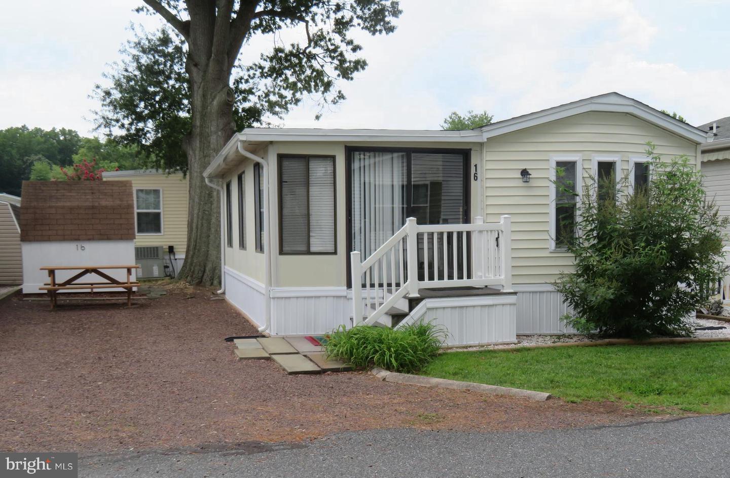 16 Deep Sea Dr Property Photo 3