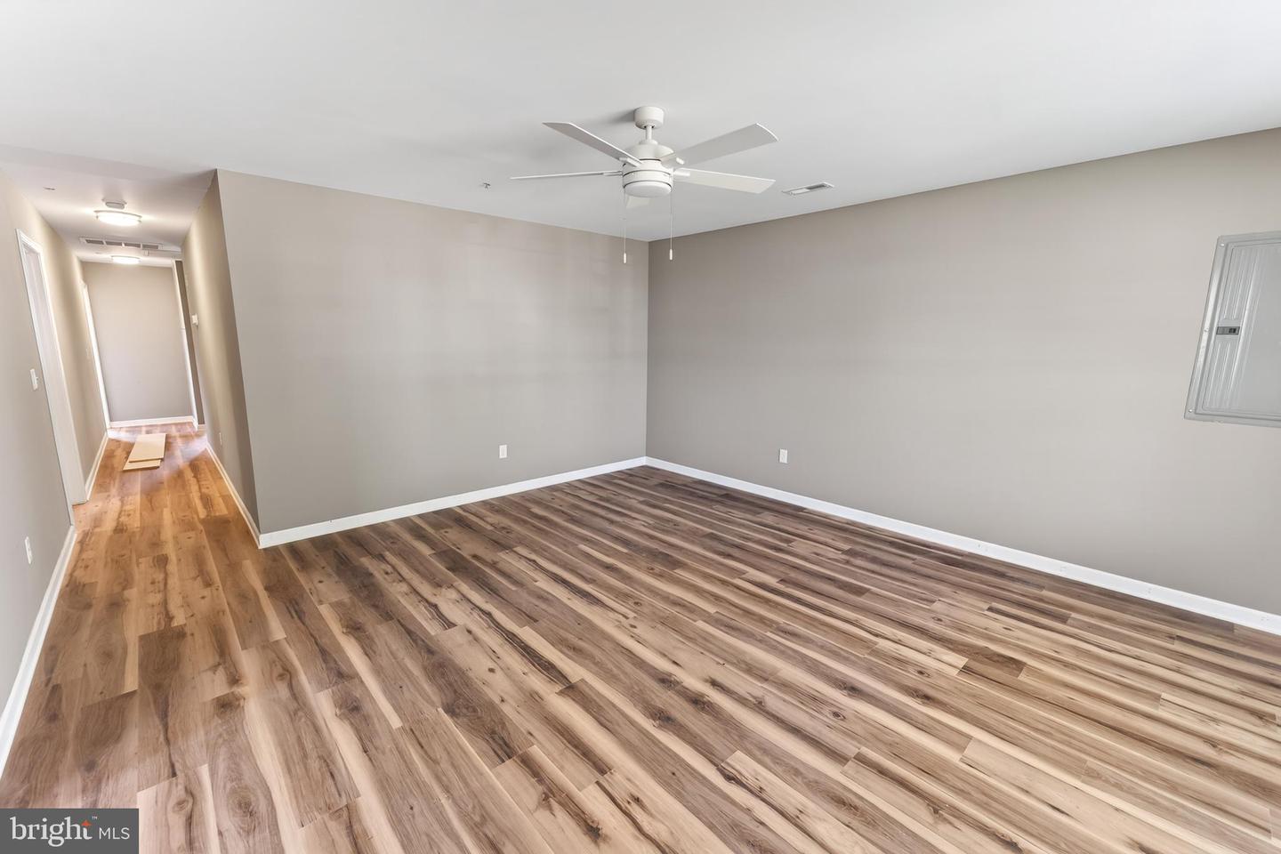 1200 Cedar St Property Photo 5