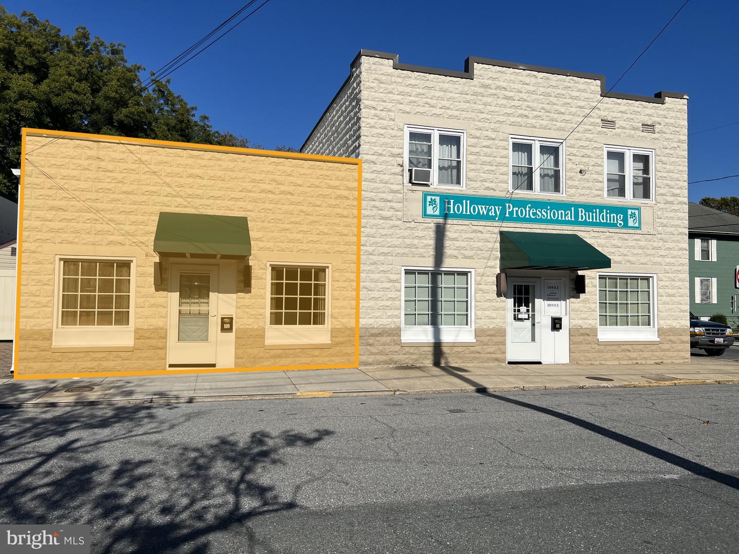 109 Vine St #b Property Photo 1