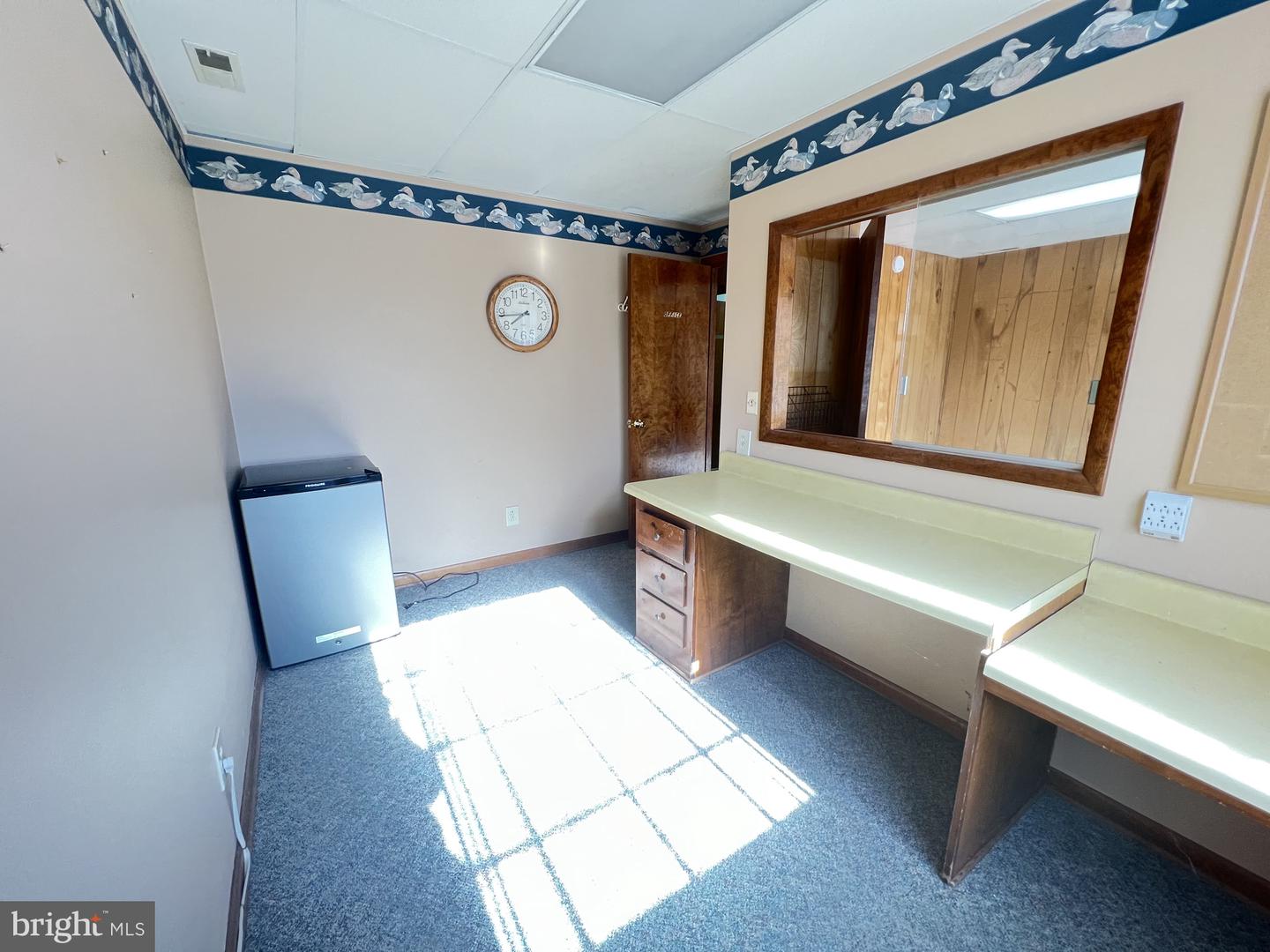 109 Vine St #b Property Photo 9