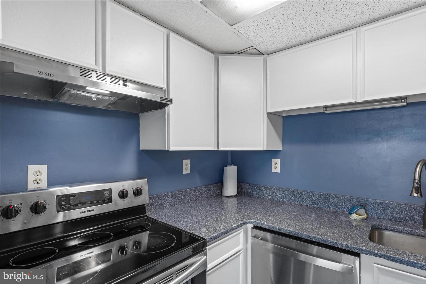 407 Lark Ln #11203 Property Photo 13