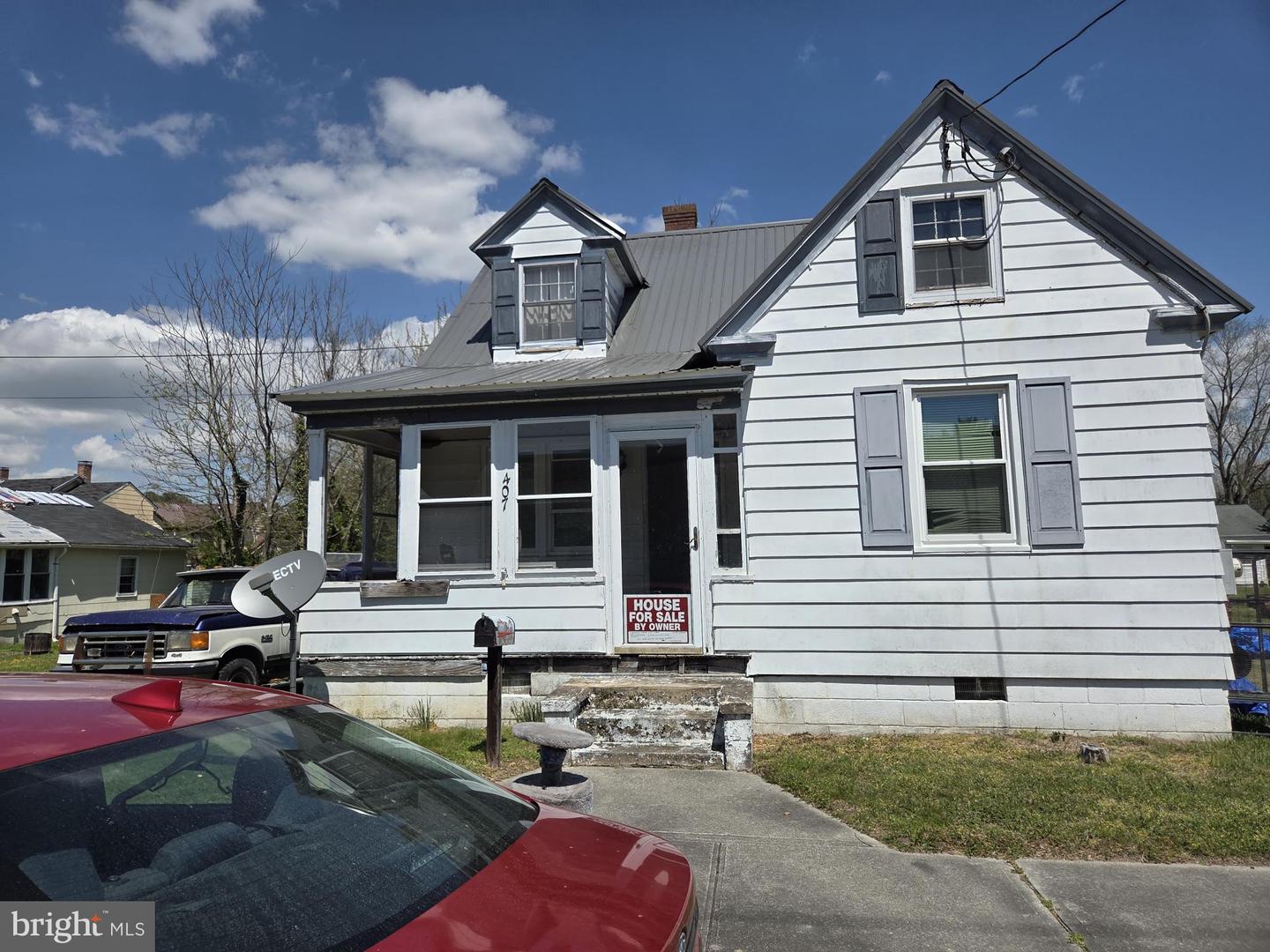 407 & 409 Walnut St Property Photo 1