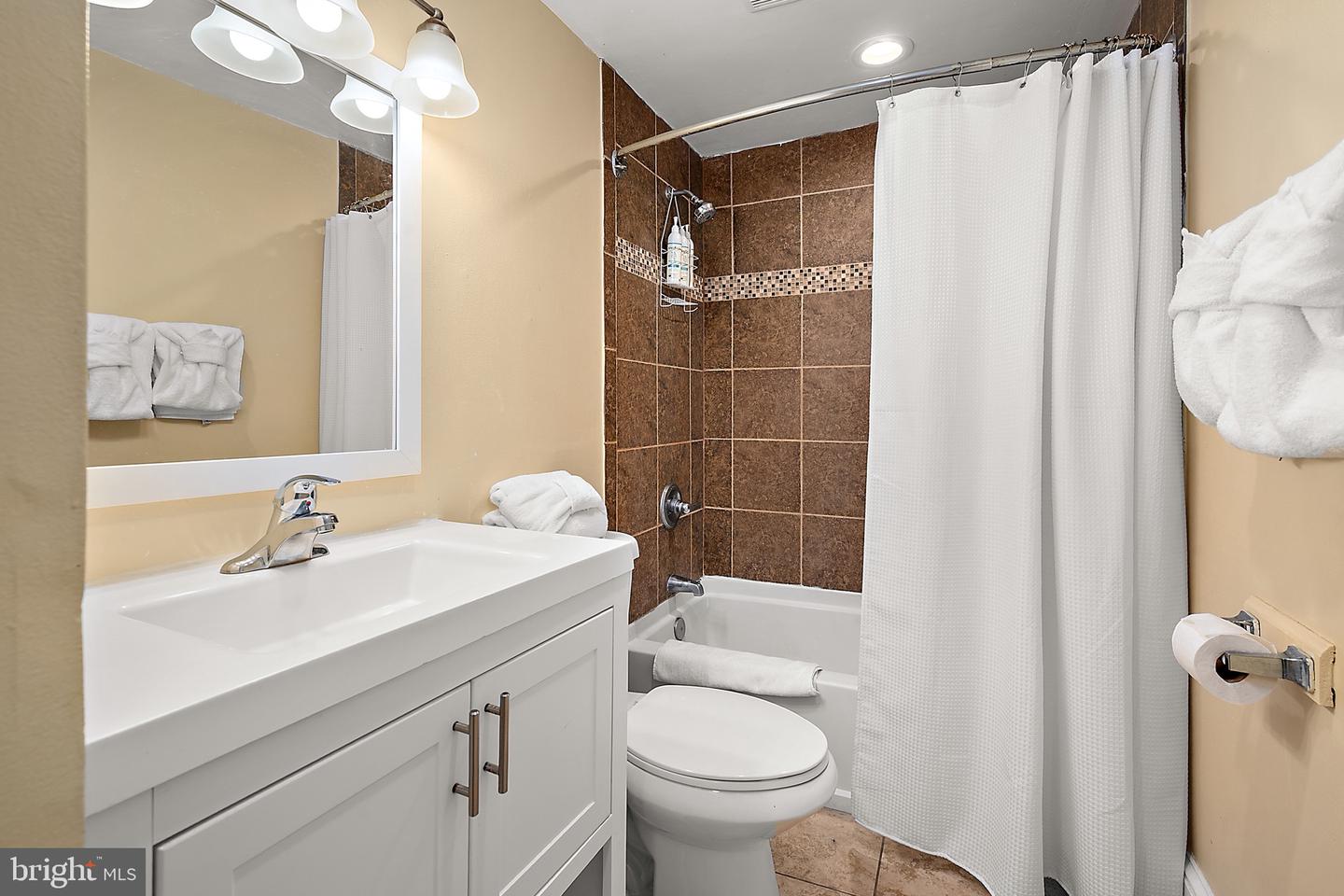 404 Saint Louis Ave #12 Property Photo 30