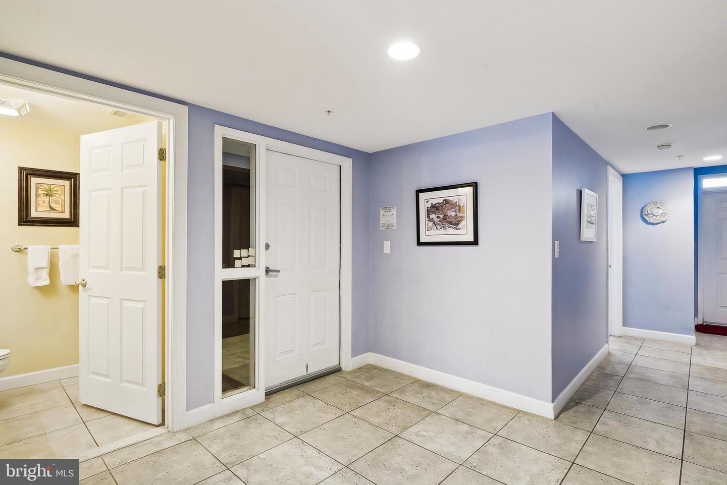 111 76th St #304 Property Photo 6