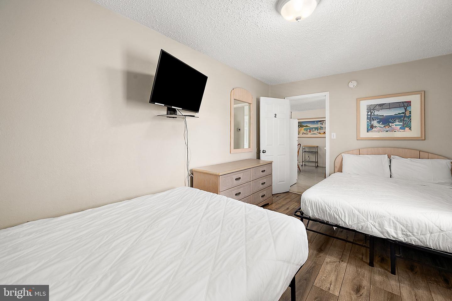 207 8th St #203e Property Photo 26