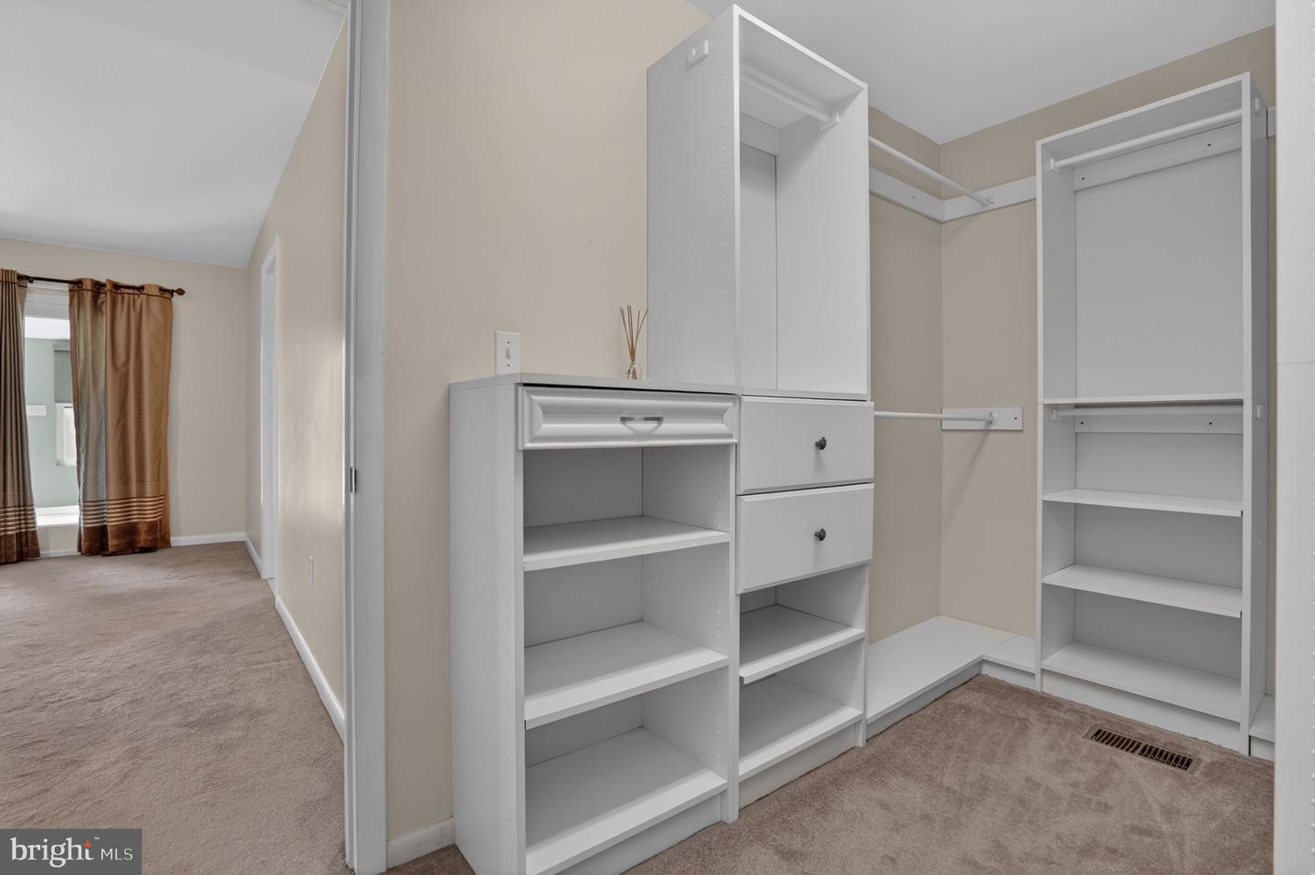 6 Heron Isle Ct Property Photo 20