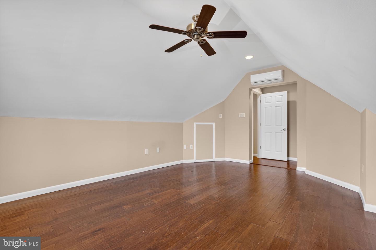 6 Heron Isle Ct Property Photo 25