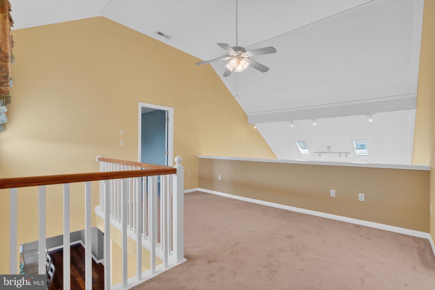 6 Heron Isle Ct Property Photo 28