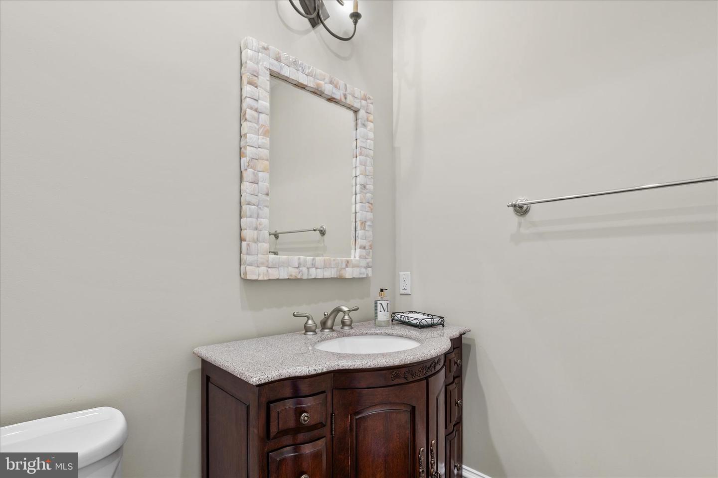 9600 Oceanview Ln Property Photo 17
