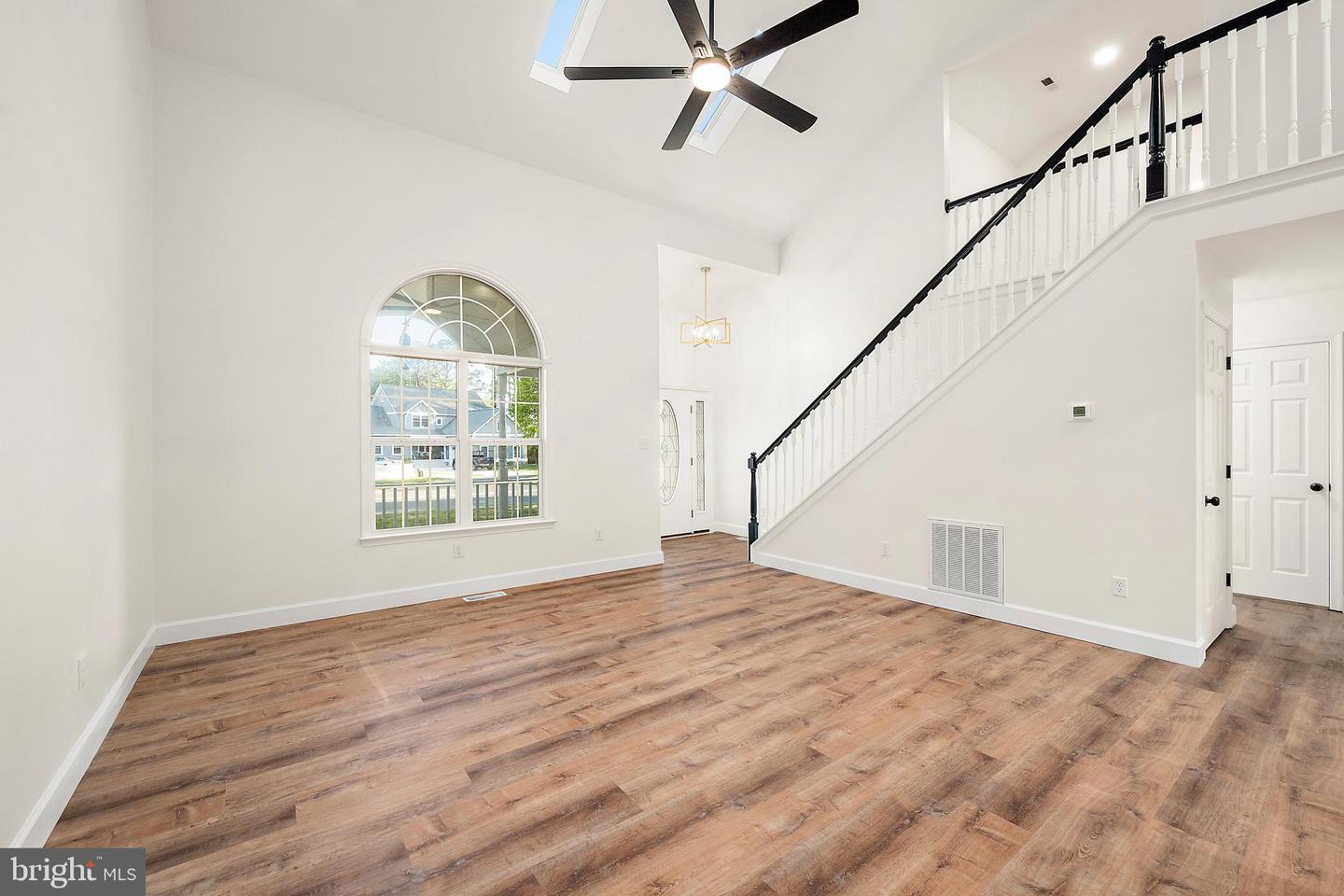 1465 Ocean Pkwy Property Photo 8