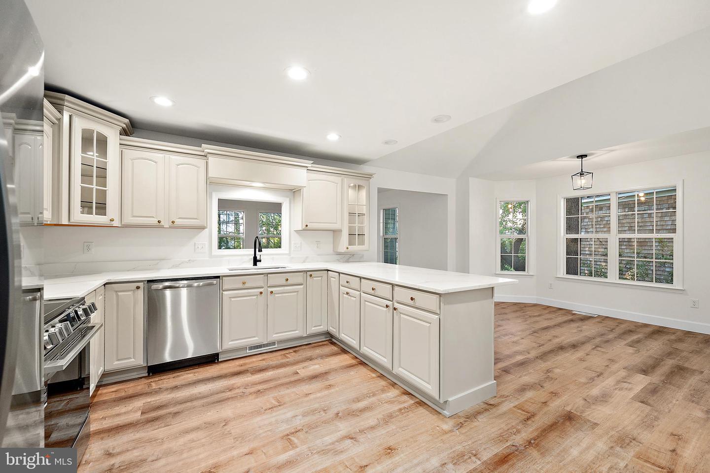 1465 Ocean Pkwy Property Photo 10