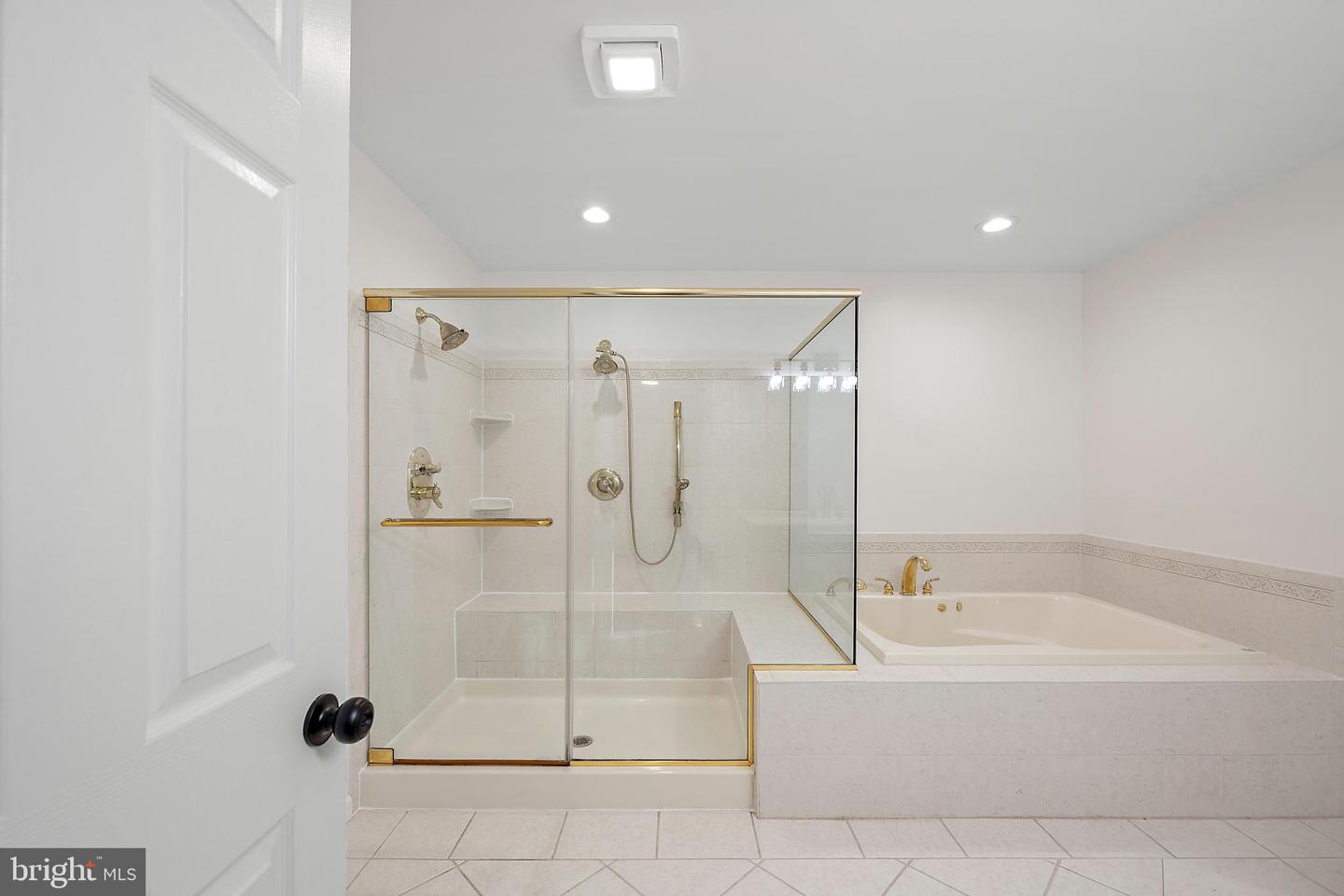 1465 Ocean Pkwy Property Photo 22