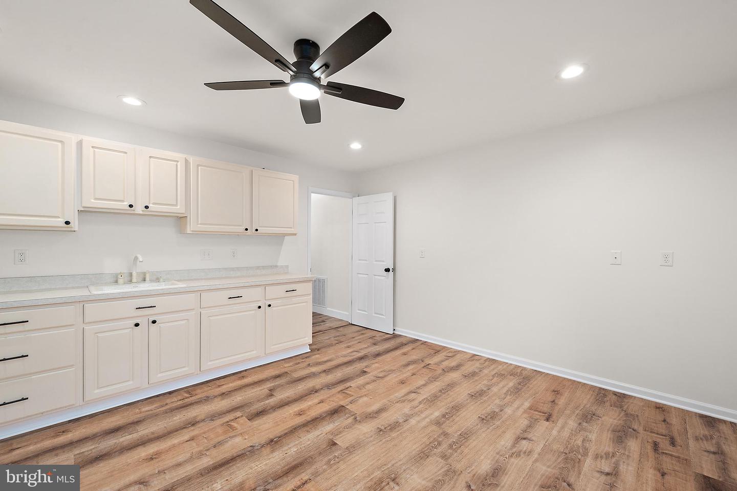 1465 Ocean Pkwy Property Photo 29