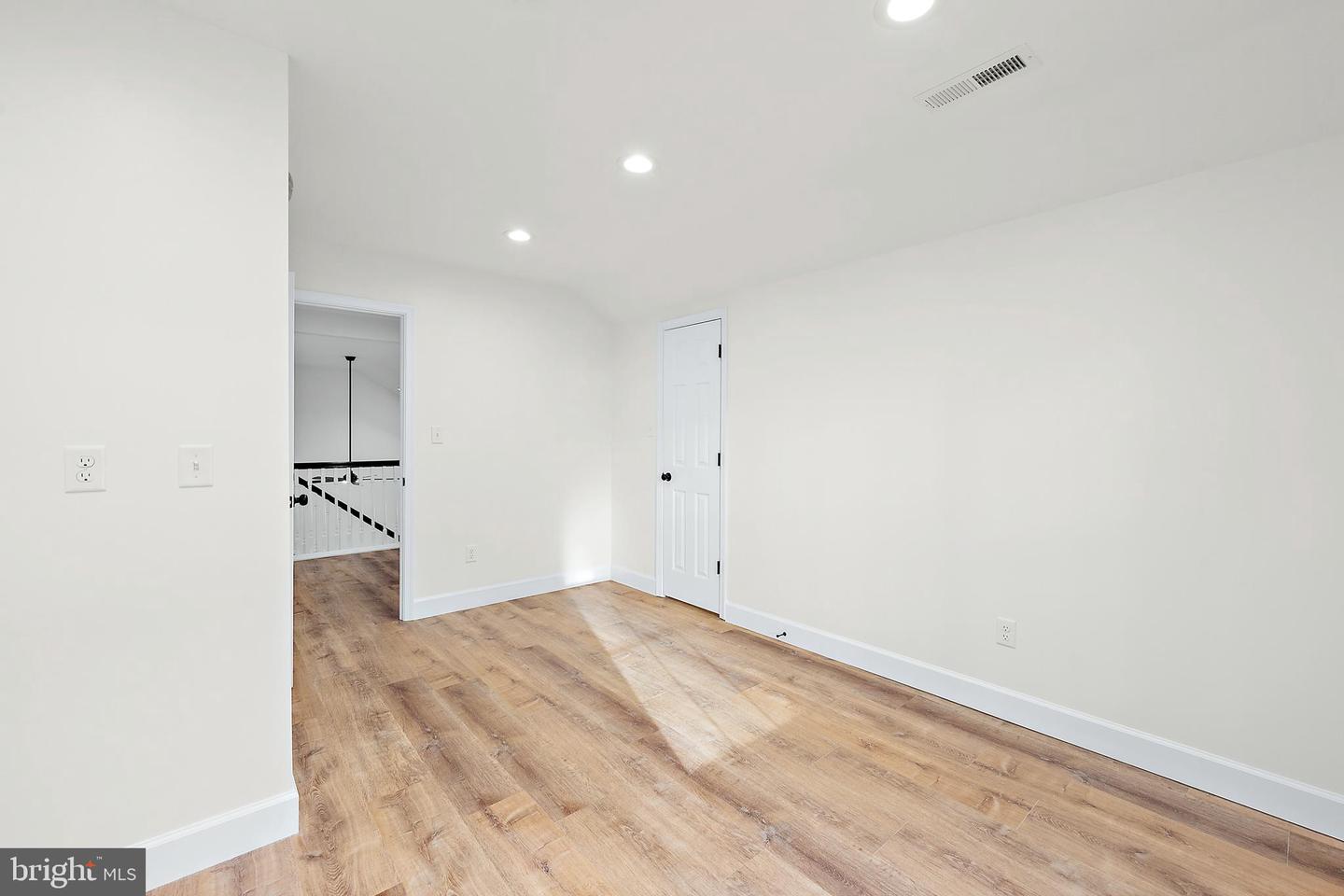 1465 Ocean Pkwy Property Photo 44