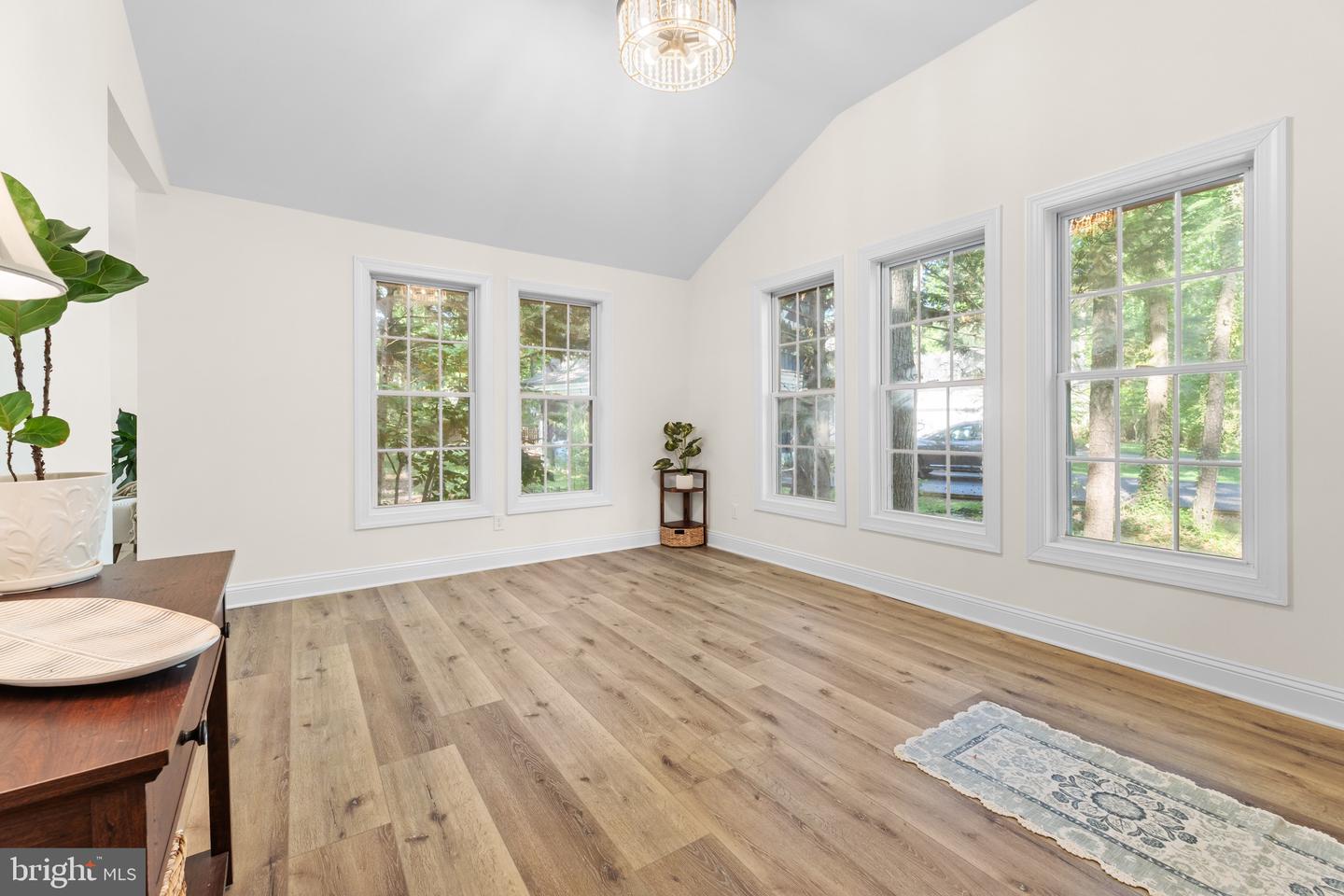9 Yeoman Ct Property Photo 6