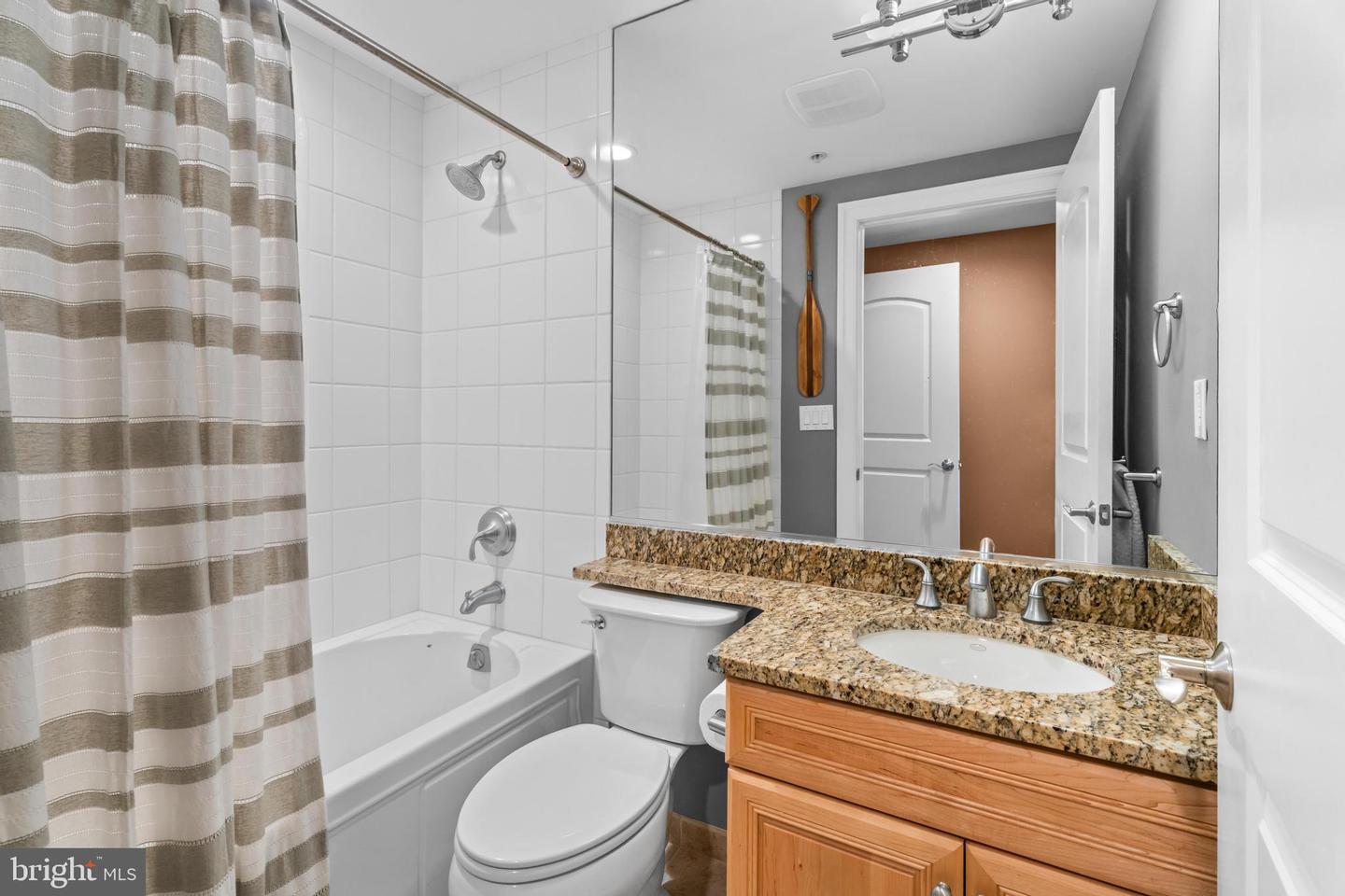 301 14th St #207 Property Photo 46