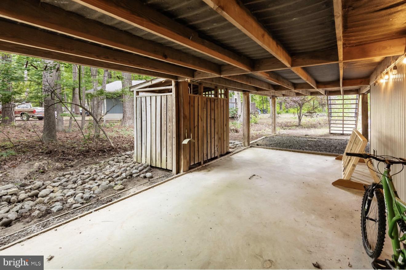 5 Falcon Bridge Rd Property Photo 42