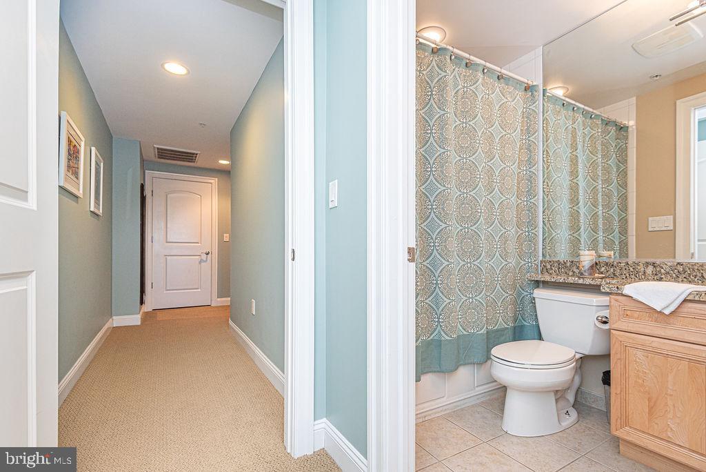 301 14th St #205 Property Photo 53