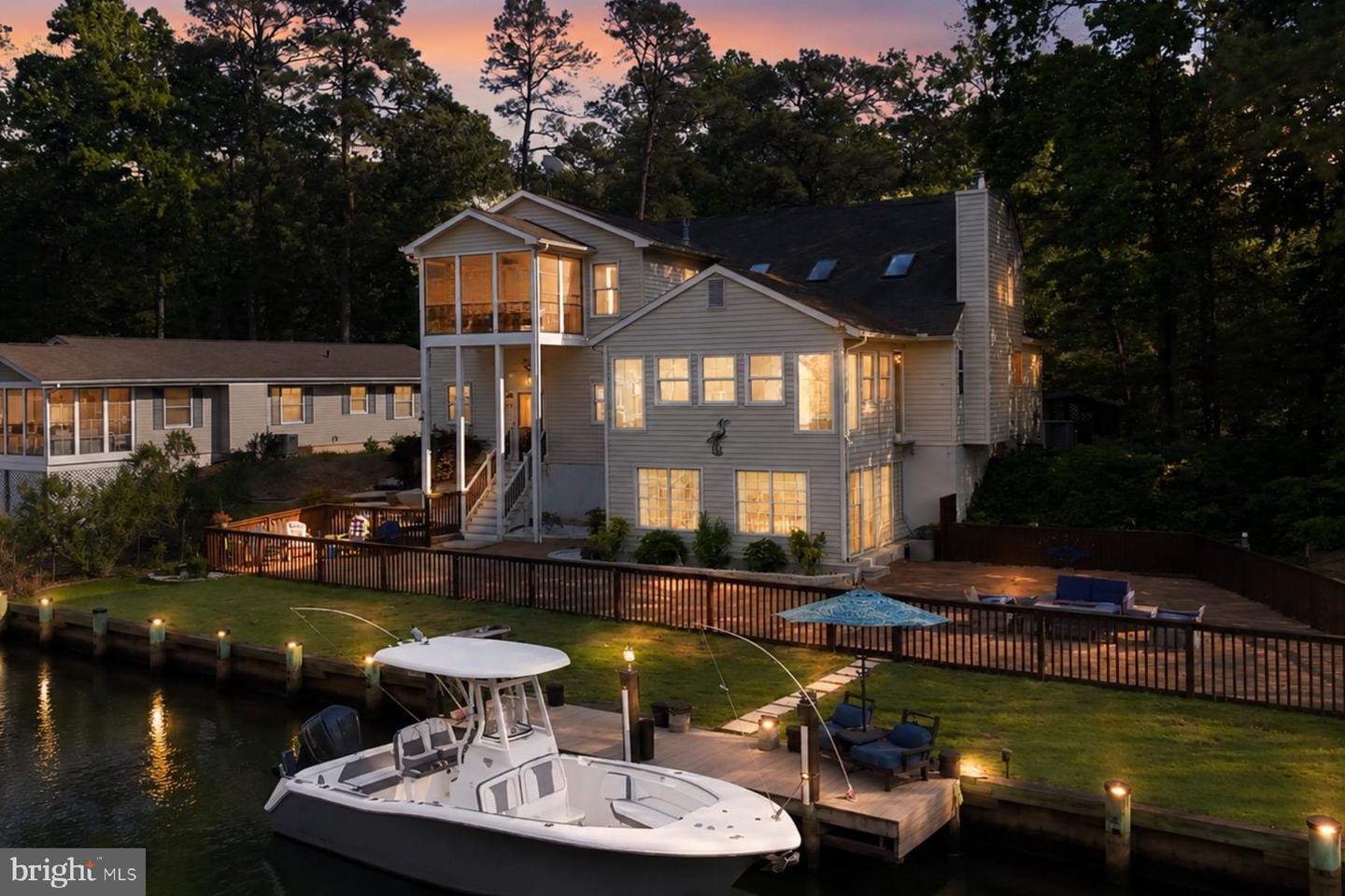 19 Duck Cove Property Photo 1