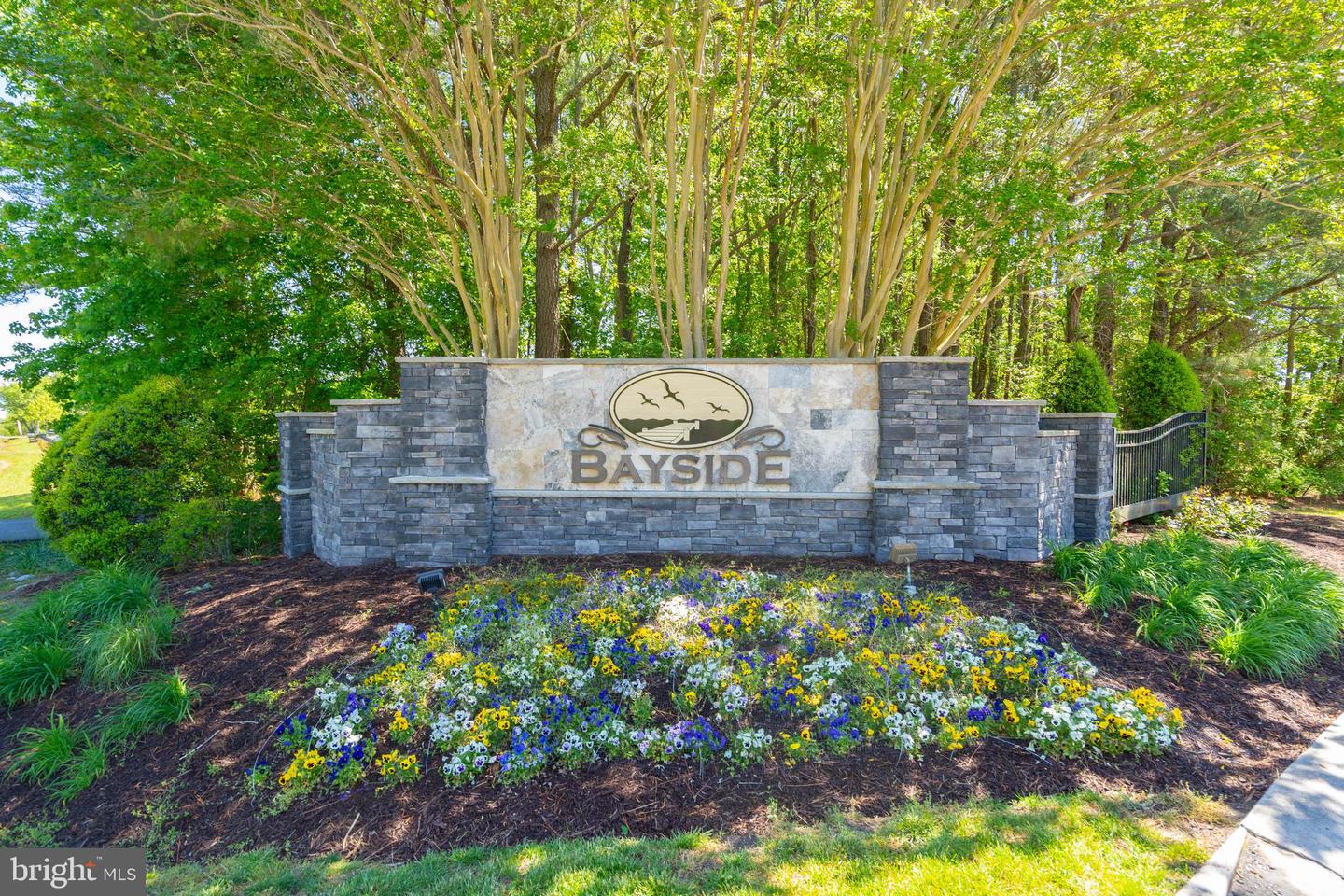 12159 Snug Harbor Rd Property Photo 2